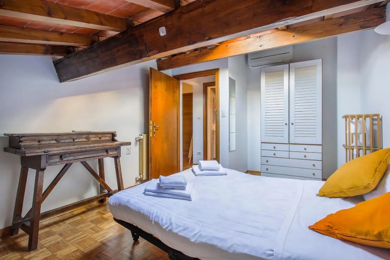Florence Apartment In Great Location
